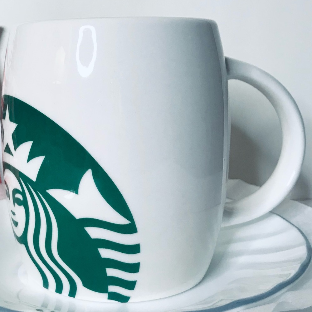 Starbucks coffee company 2010 ceramic mug